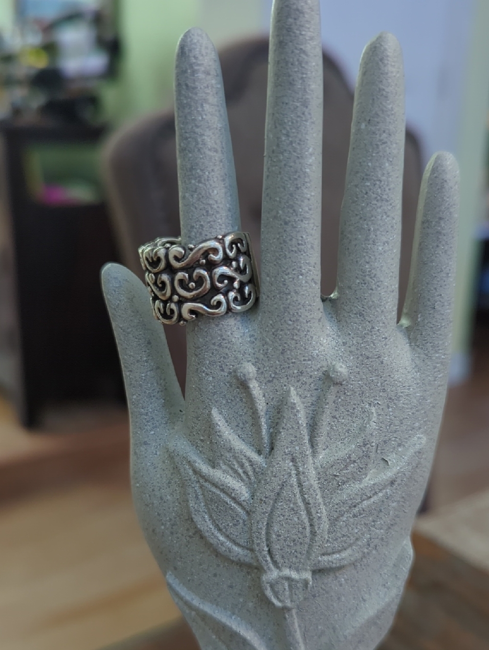 Silver Swirl Heart Ring Size 6.5